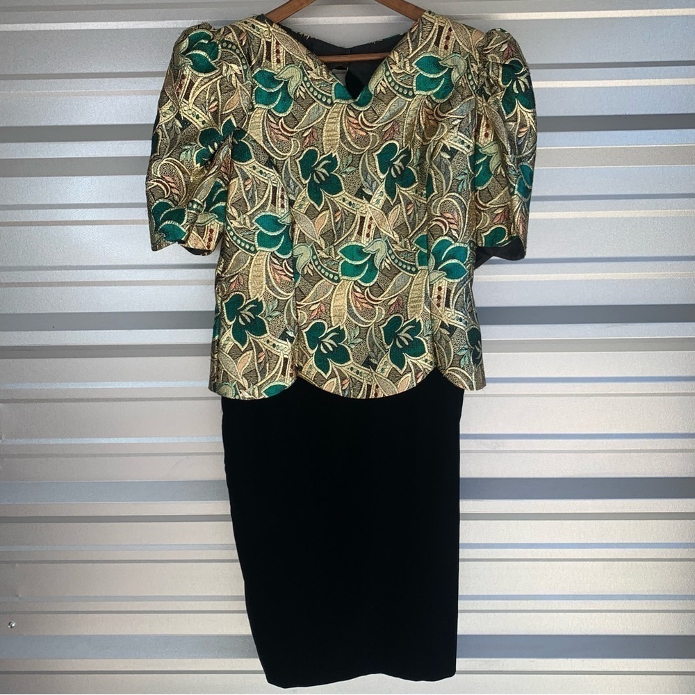 Vintage 80’s Scott McClintock Black Velvet and Emerald Green and Gold Dress 14